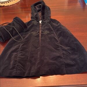 Emjay Black Black Hooded Cape Coat w/ Hand Muff. Size 3. Excellent Condition